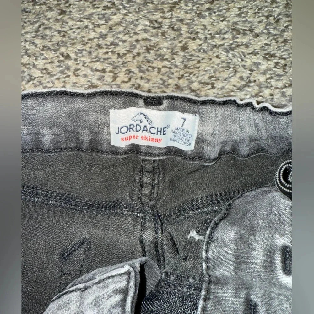 Jordache black jeans - Picture 2 of 4